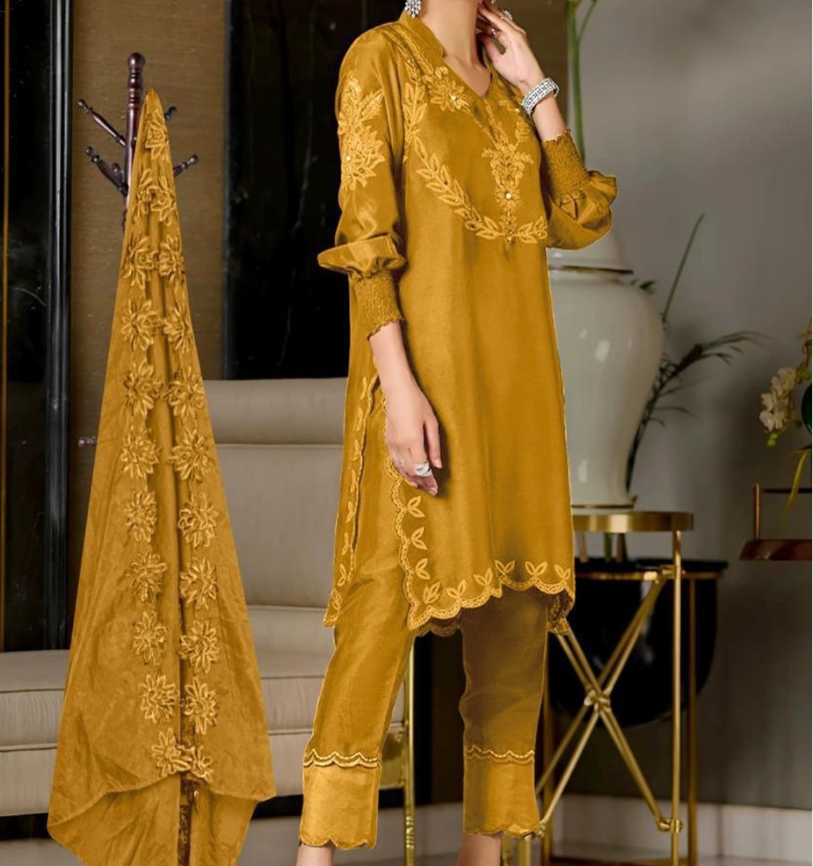 Pakistani Suit with Organza Dupatta